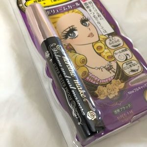 Brand new Heroine Make Volume and Curl Mascara